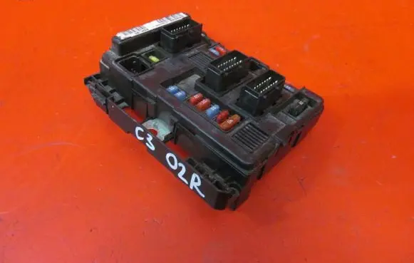 Citroen C3 Fuse module 9650618480