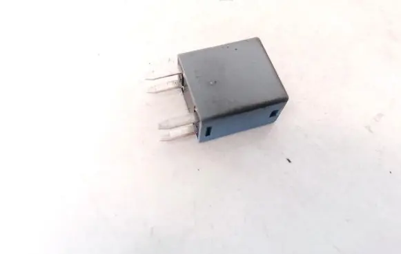 Hyundai Trajet Other relay 9522038000 95220-38000