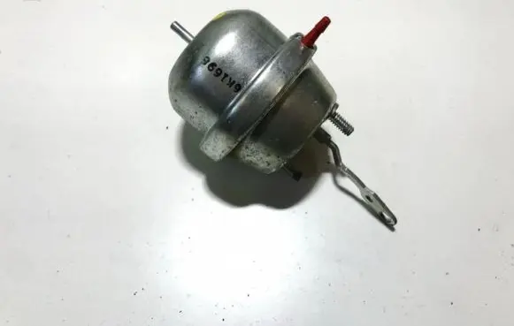 Ford Mondeo MK II Valve vacuum 3613513