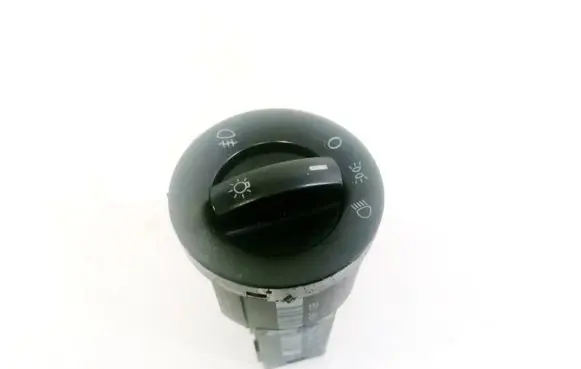 Volkswagen Polo Light switch 6Q0941531B