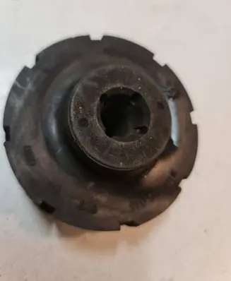 Audi A6 S6 C6 4F Rear coil spring rubber mount 8E0512149