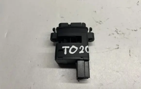 Ford Mustang VI Oil temperature sensor DG9H19T562C