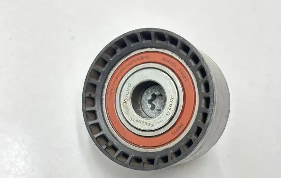 Volvo XC40 Timing belt tensioner pulley 31401333
