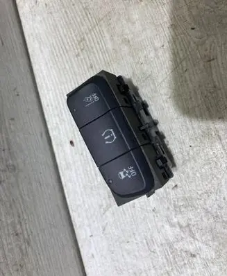 Opel Crossland X Other switches/knobs/shifts YP00032777