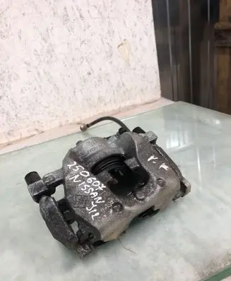 Nissan Qashqai J12 Front brake caliper Fn28vza