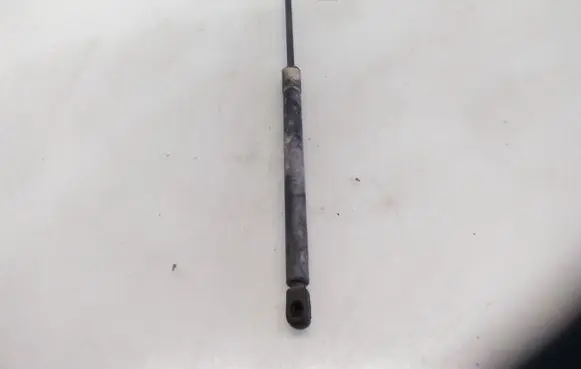 Opel Corsa C Tailgate strut 