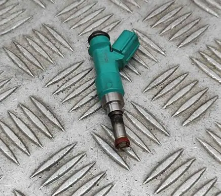 Fuel injector
