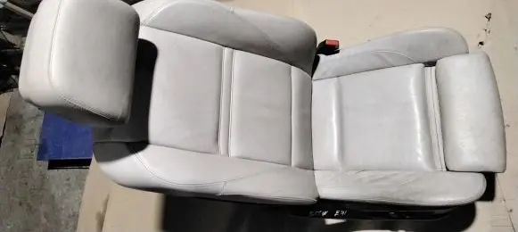 Front passenger seat
