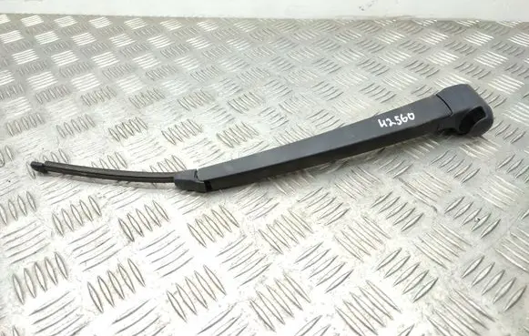 Seat Exeo (3R) Rear wiper blade arm