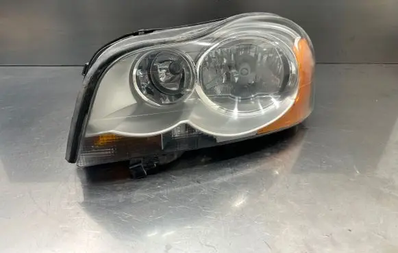 Volvo XC90 Headlight/headlamp 8620859 89007593