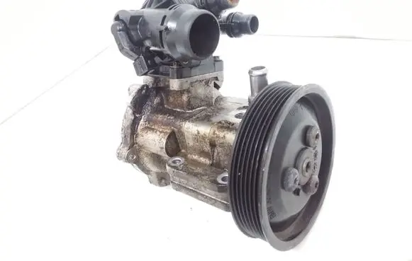 BMW 3 E46 Power steering pump 6756611 7515775