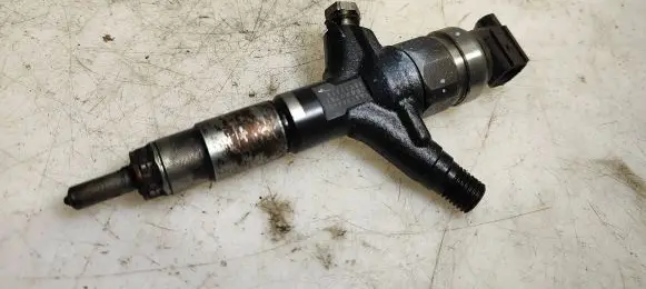 Subaru Forester SH Fuel injector 16613AA020 08K11314