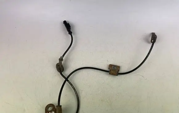 Subaru Legacy ABS brake wheel speed sensor 27540AG01