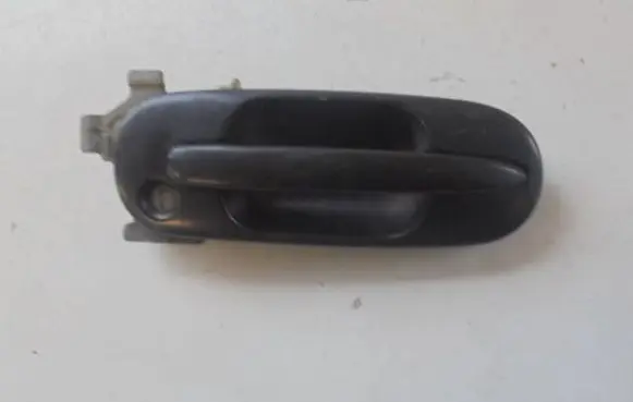 Honda CR-V Front door exterior handle 