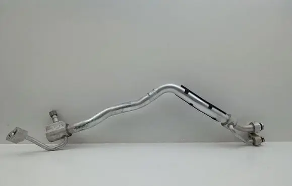 Air conditioning (A/C) pipe/hose