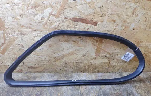 Mercedes-Benz GL X166 Rear door rubber seal (on body) 