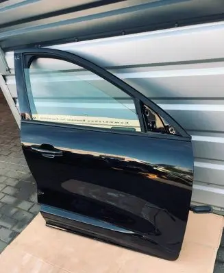 Ford Kuga III Front door