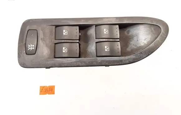 Renault Laguna II Electric window control switch 26515 018985