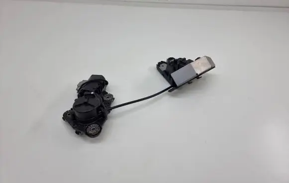 Volvo S90, V90 Loading door lock 