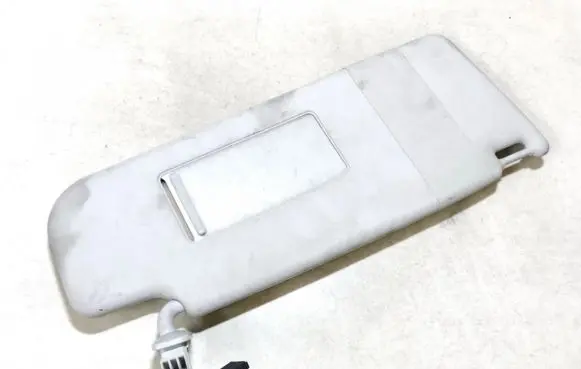 Volkswagen Golf IV Sun visor