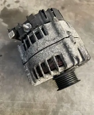 BMW 5 F10 F11 Generator/alternator 8515754 412000017 FG23S058