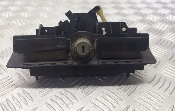 Audi A3 S3 8L Tailgate exterior lock 4B0827565H