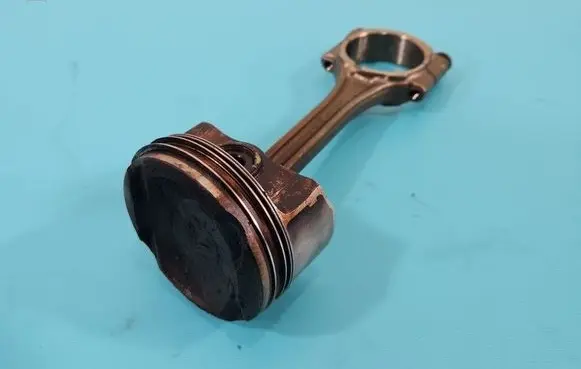 Peugeot 208 I Piston HMZ IMPRK1469780