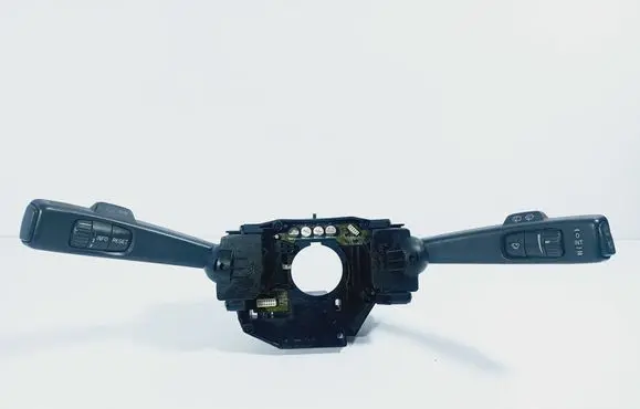 Volvo V50 Wiper turn signal indicator stalk/switch P30710344 17D770A