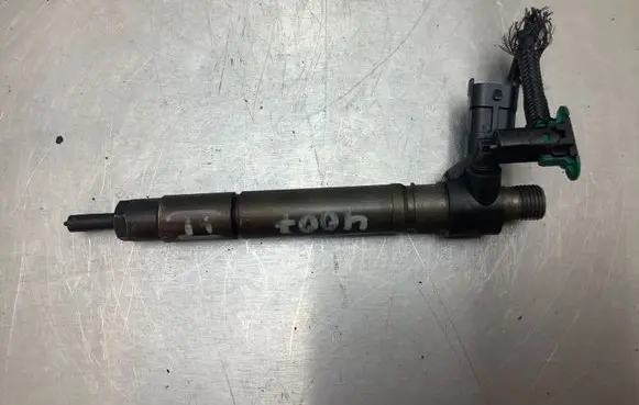 Peugeot 4007 Fuel injector 9659228880