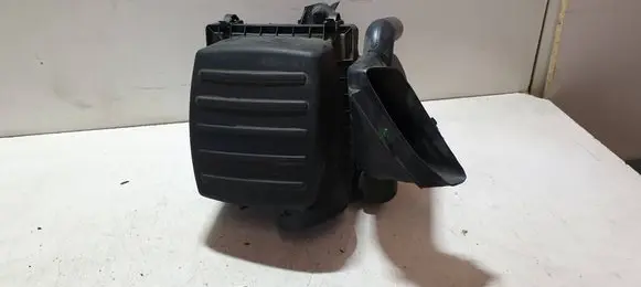 Air filter box