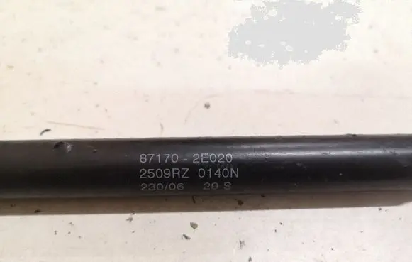 Hyundai Tucson JM Rear window strut damper 871702E020