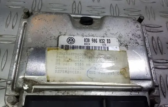 Volkswagen Polo III 6N 6N2 6NF Engine control unit/module 030906032BD