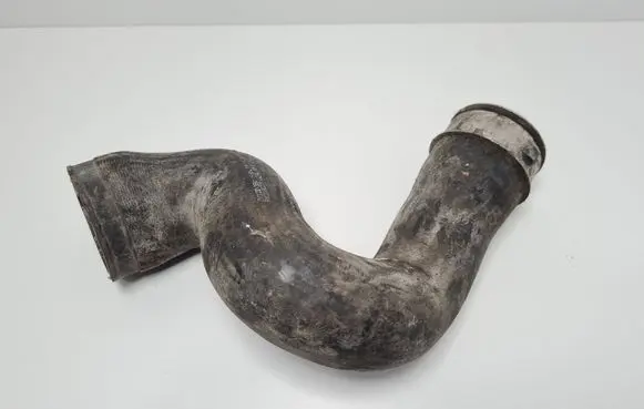 Volkswagen PASSAT B5.5 Intercooler hose/pipe 3B0145834AA