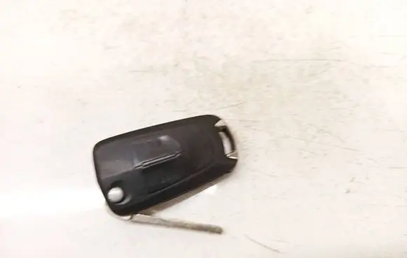Opel Astra H Ignition key/card
