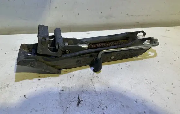 Volkswagen Caddy Lift Jack 2K5011031C