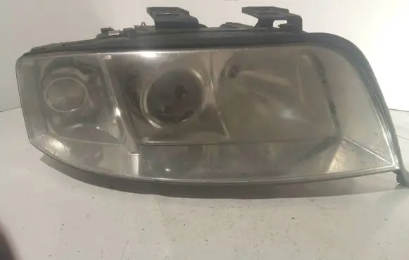 Audi A6 S6 C5 4B Headlight/headlamp 15592400re