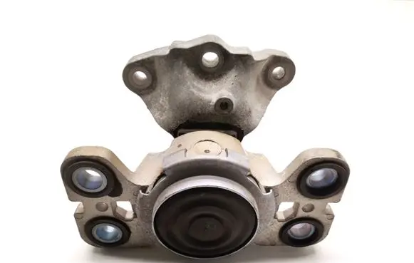 Volvo S60 Engine mount bracket 31401308