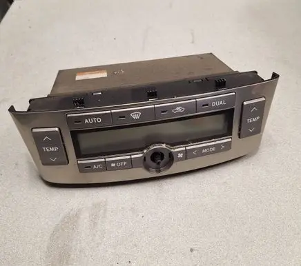 Toyota Avensis T250 Climate control unit 5590205050H 6A1903F
