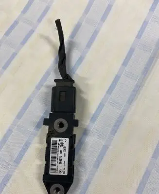 Mercedes-Benz SL R230 Airbag deployment crash/impact sensor 0038212851