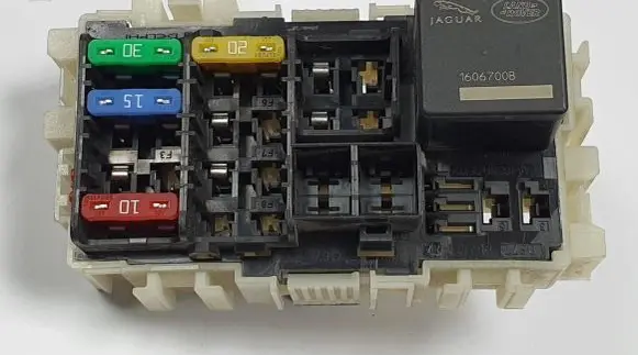 Land Rover Discovery Sport Fuse box set BS7T-14K131-AA