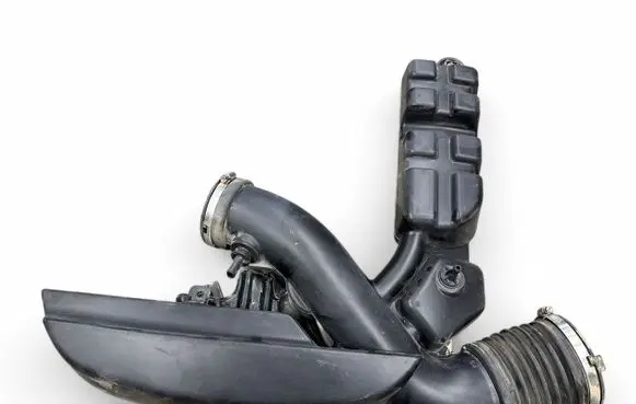 Intake resonator