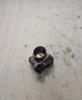 Nissan X-Trail T30 Throttle valve SERA57601 71463