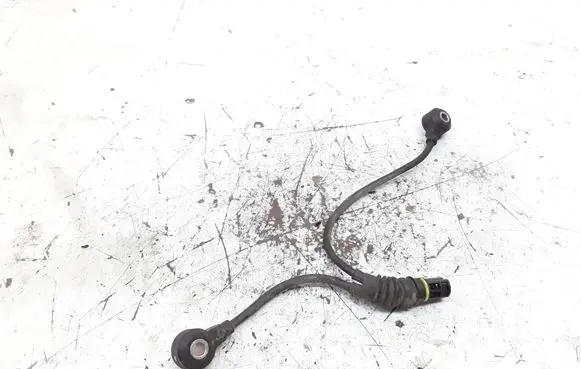 BMW 5 E39 Detonation knock sensor 1703276