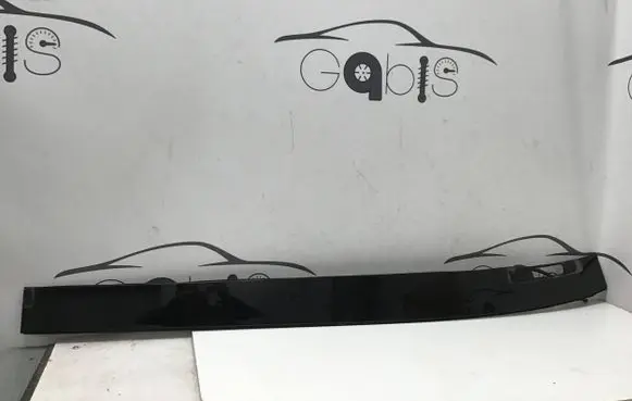 Roof trim bar molding cover