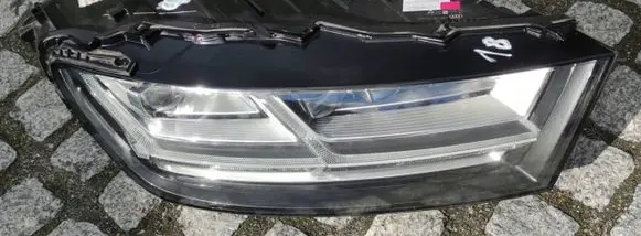 Audi Q7 4M Headlight/headlamp 4M0941036
