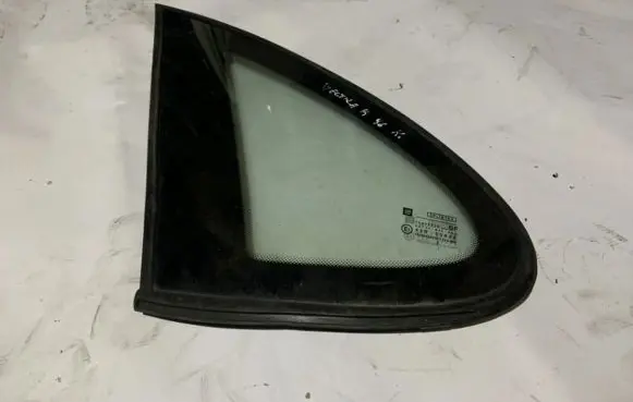 Opel Vectra B Rear side window