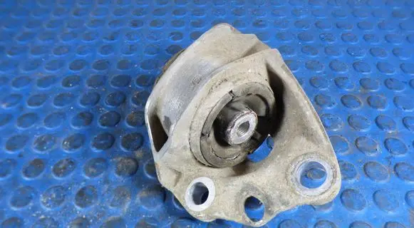 Opel Astra K Rear axle beam mounts housing 13470650