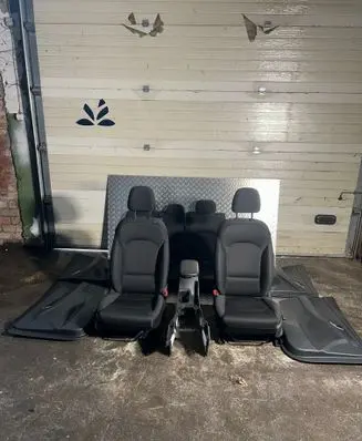 Seat set