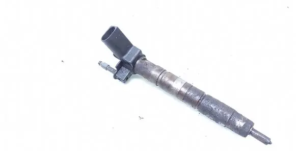 BMW 3 E90 E91 Fuel injector 7797877