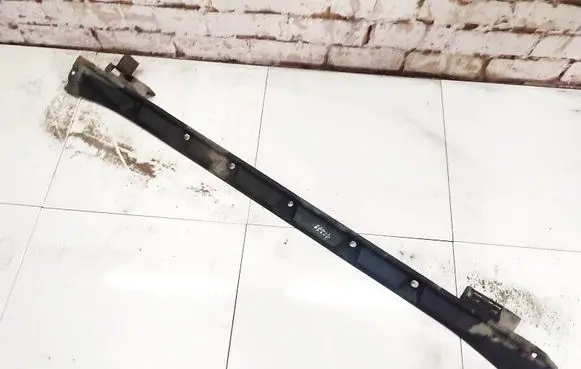 Suzuki Swift I Sill/side skirt trim 